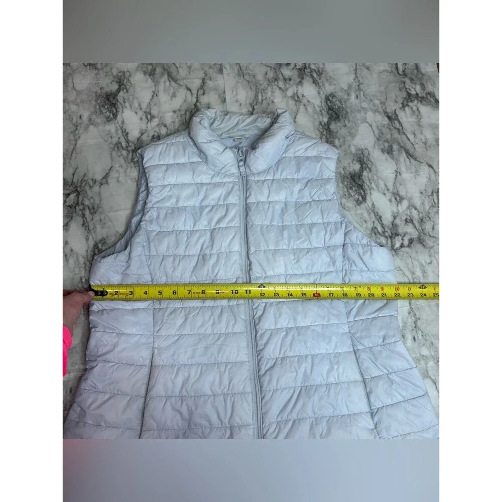 Old Navy white zip up Quilted Puffer Vest size XL Casual outdoor winter